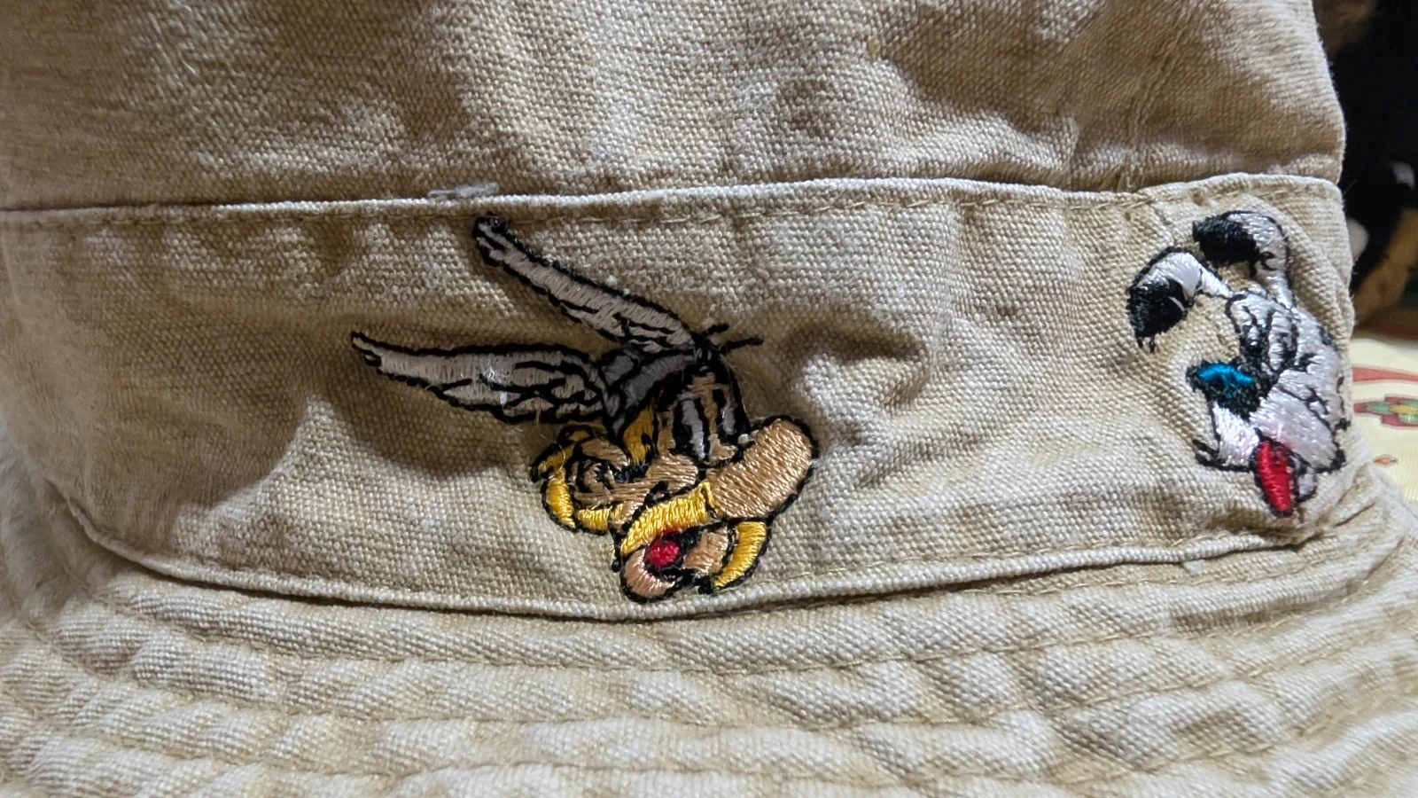 Asterix and Obelix vintage embroidered cotton bob hat size 54 – photo 9